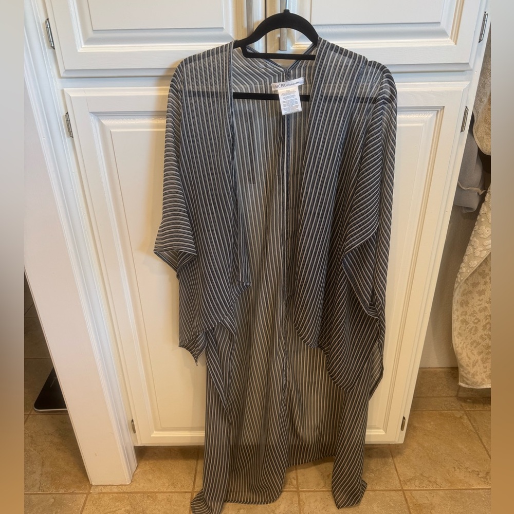 BCBGeneration Black and White Striped Kimono Top